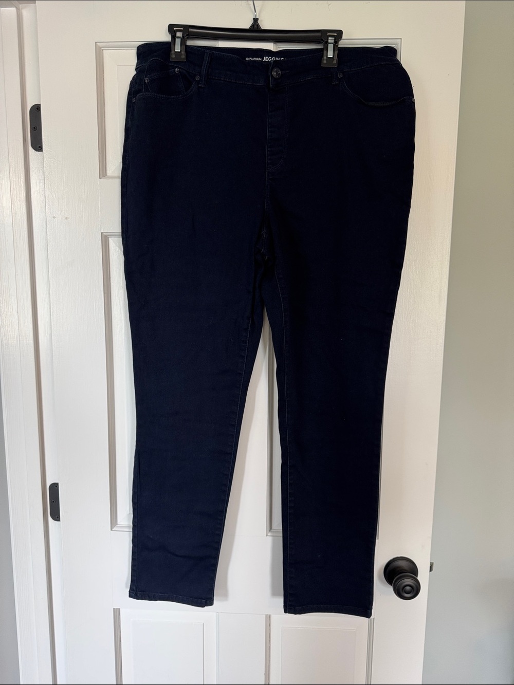 Chico's  Platinum Dark Navy Stretch Jeggings Chicos size 2.5